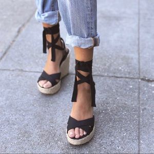 Lulu’s black lace-up espardille wedges size 7